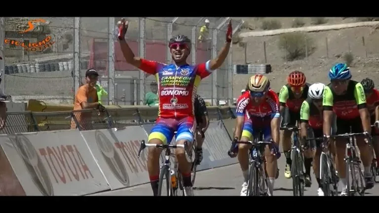 Cuarta Fecha Ciclismo Elite 2 y Masters Homenaje Manuel Lilo